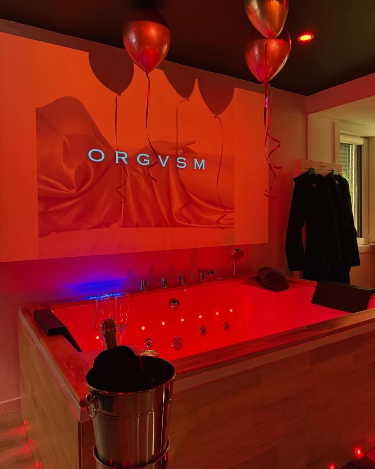 Love Room Haut De Gamme - L'Extase Avec Jacuzzi Violaines Exteriér fotografie